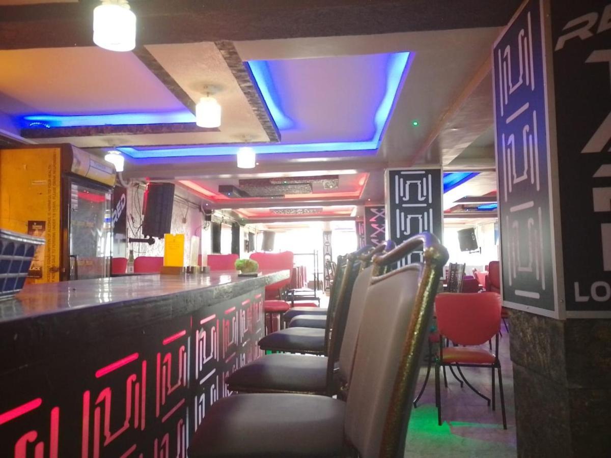 Royal Prince Hotel, Meru Kültér fotó