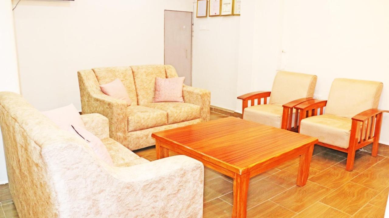 Royal Prince Hotel, Meru Kültér fotó